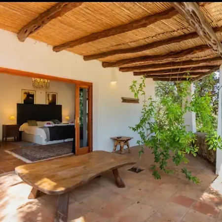Torres Con Piscina Y Jardin, Santa Gertrudis Villa *